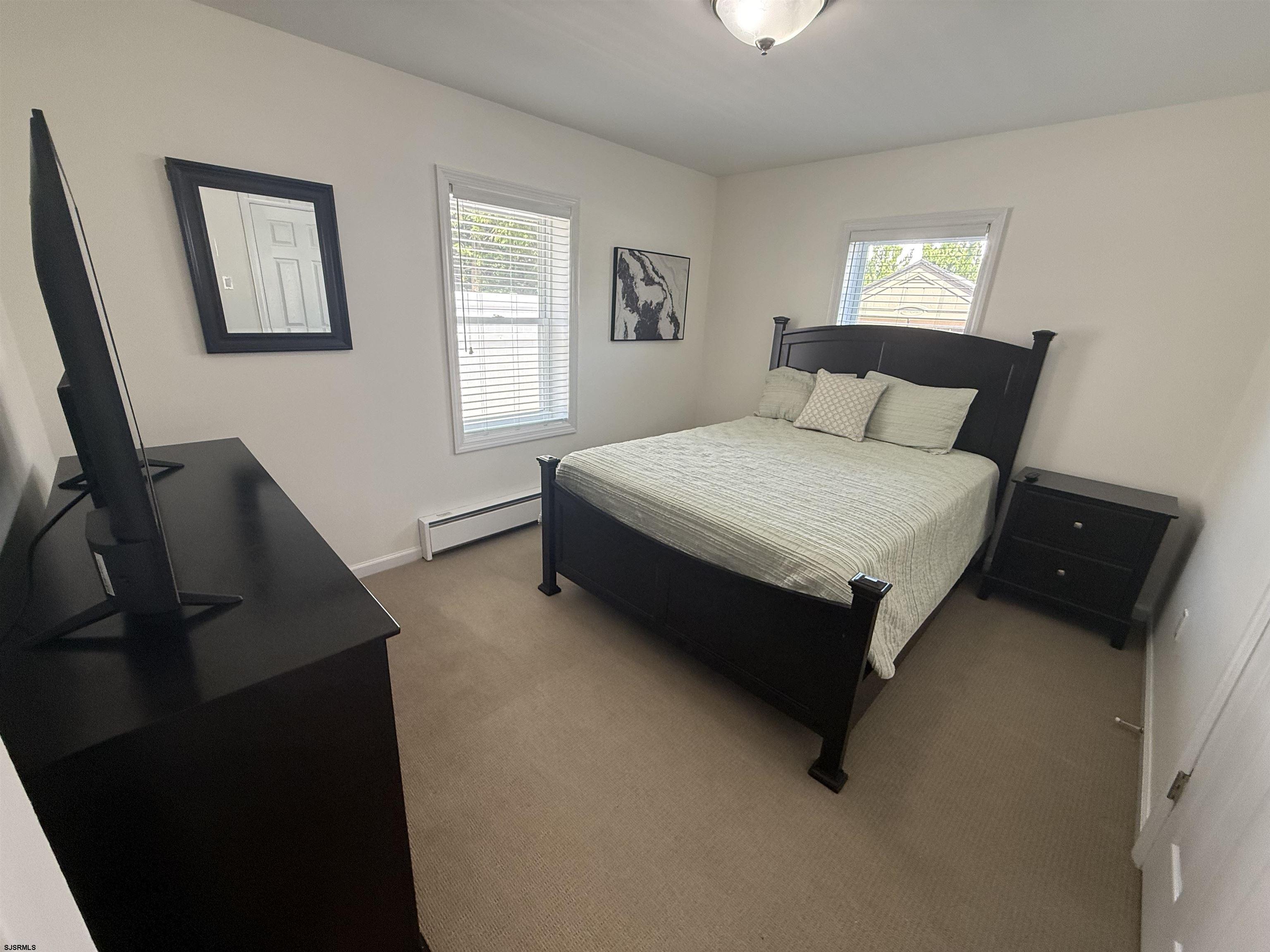 211 N Coolidge Ave Unit: 4