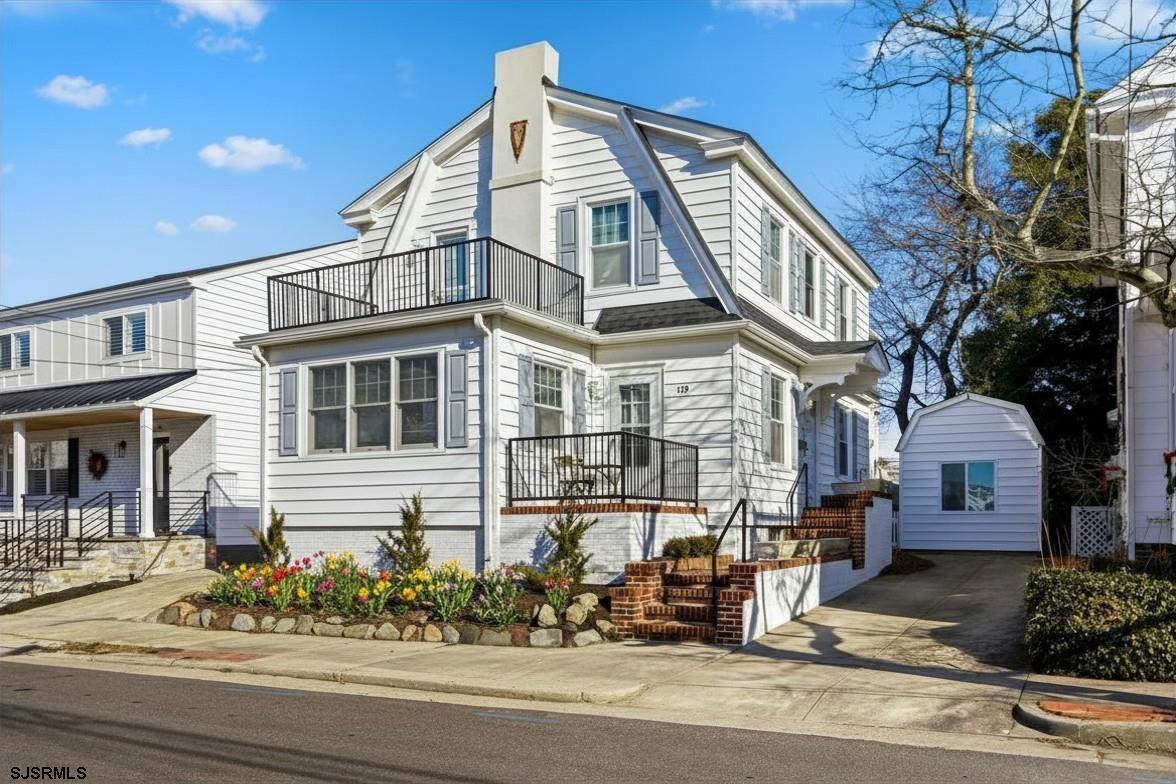 119 N Clermont Ave