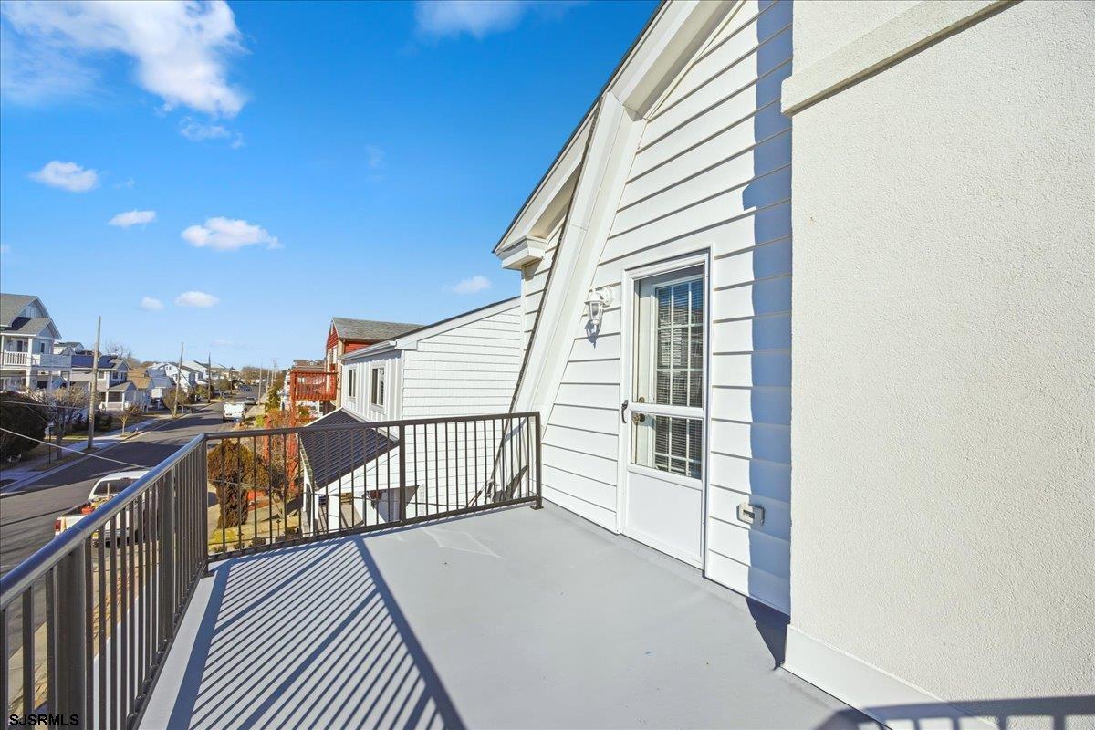 119 N Clermont Ave
