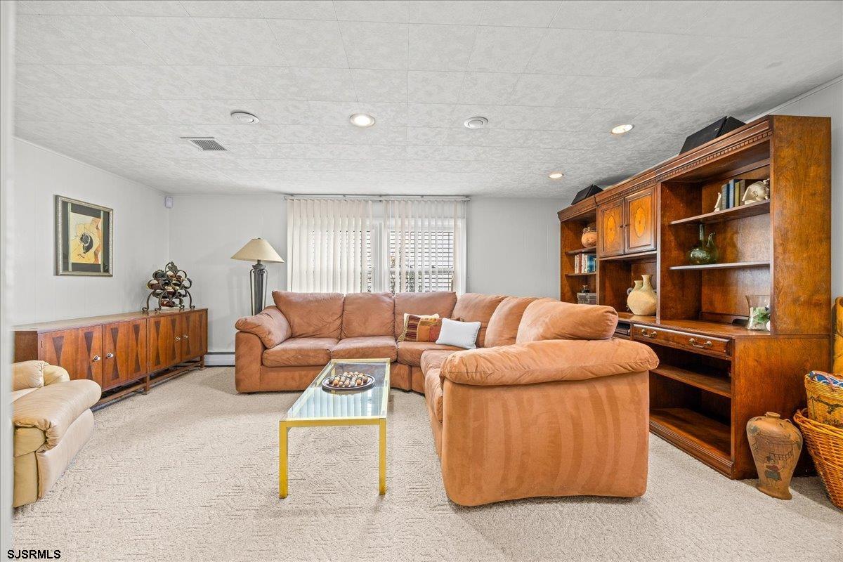 409 N Clermont Ave
