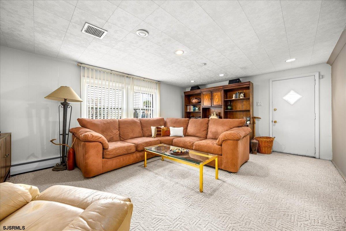 409 N Clermont Ave