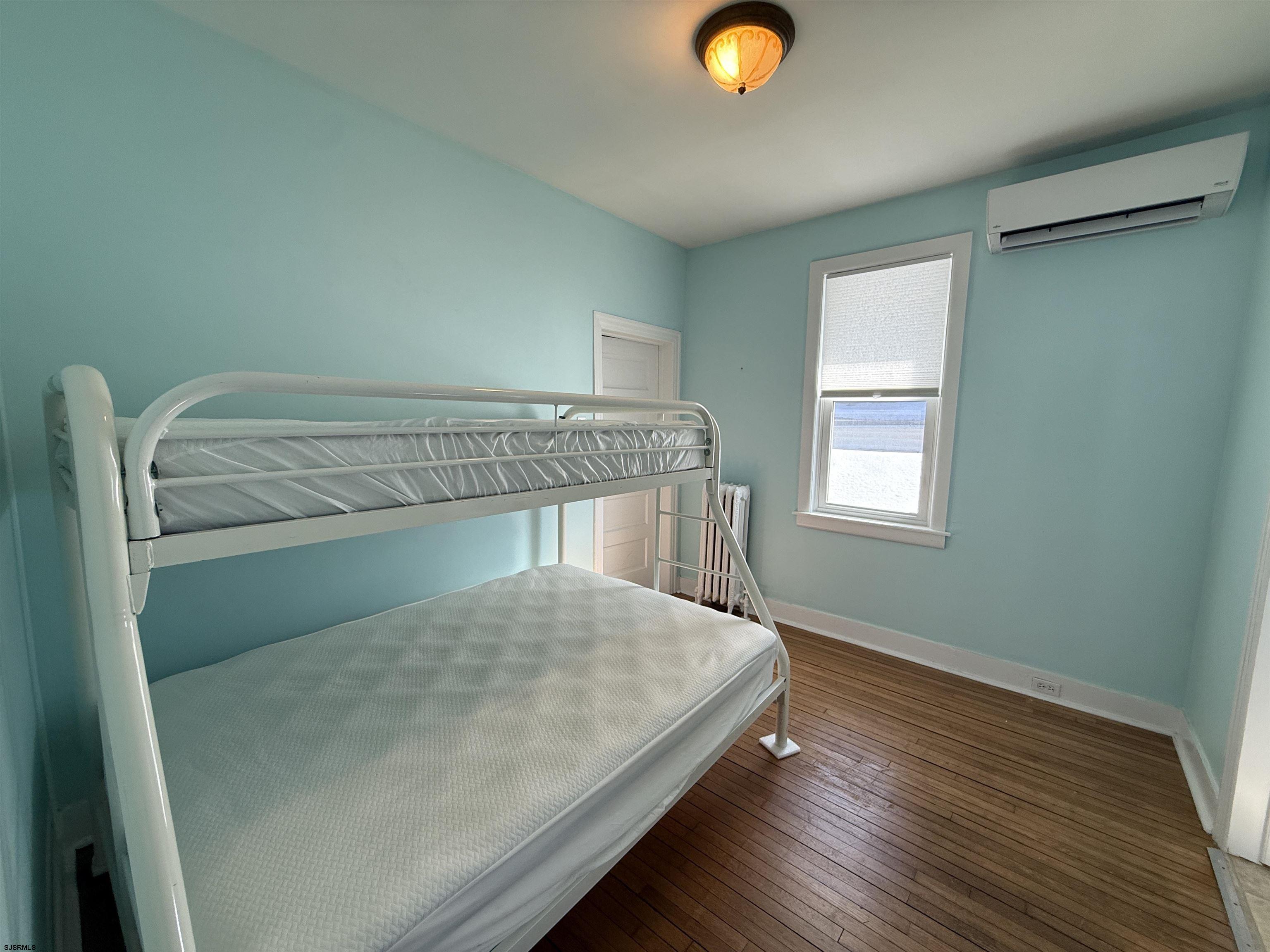 3 N Wissahickon Ave