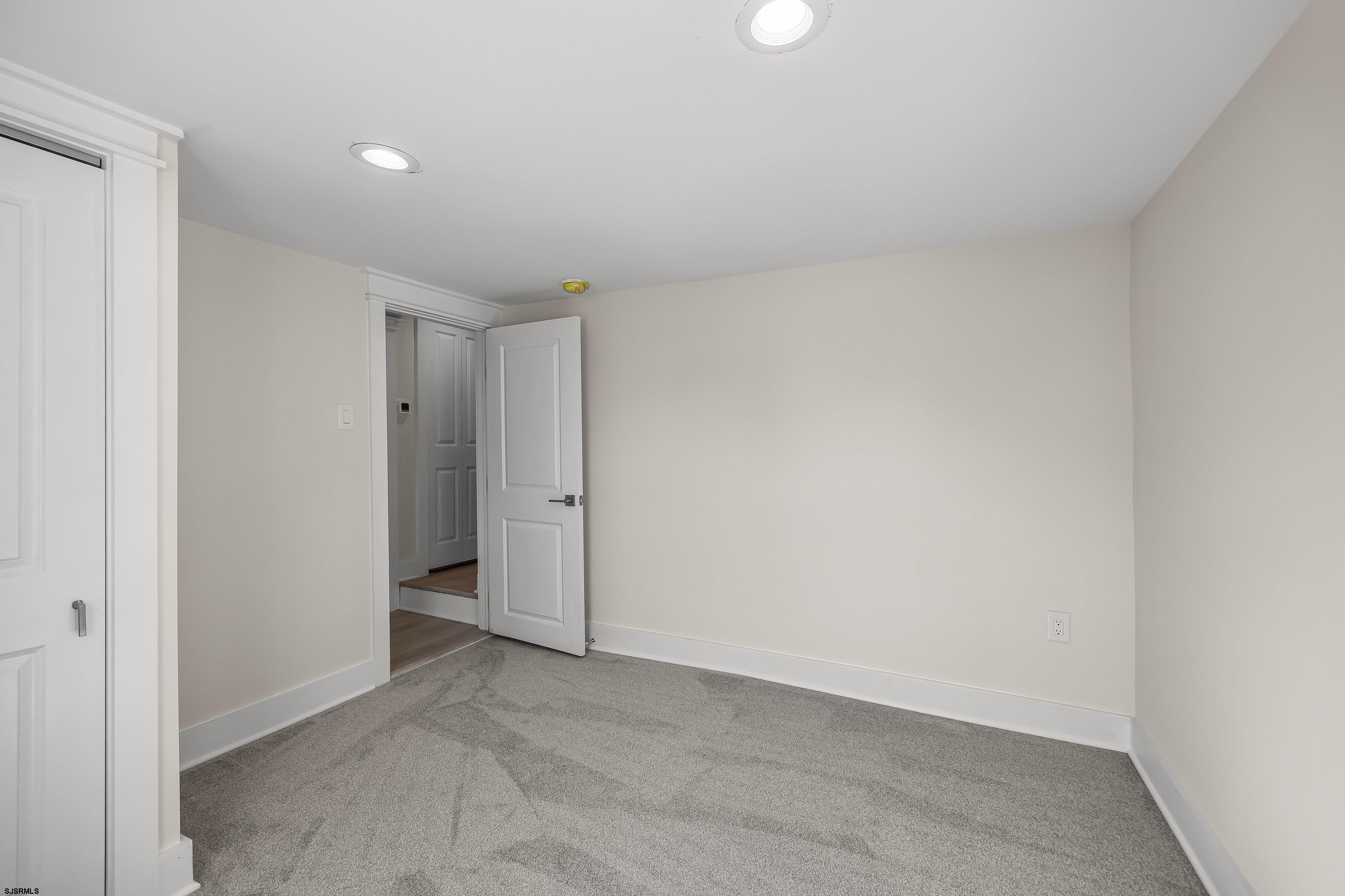 733 Wesley Ave