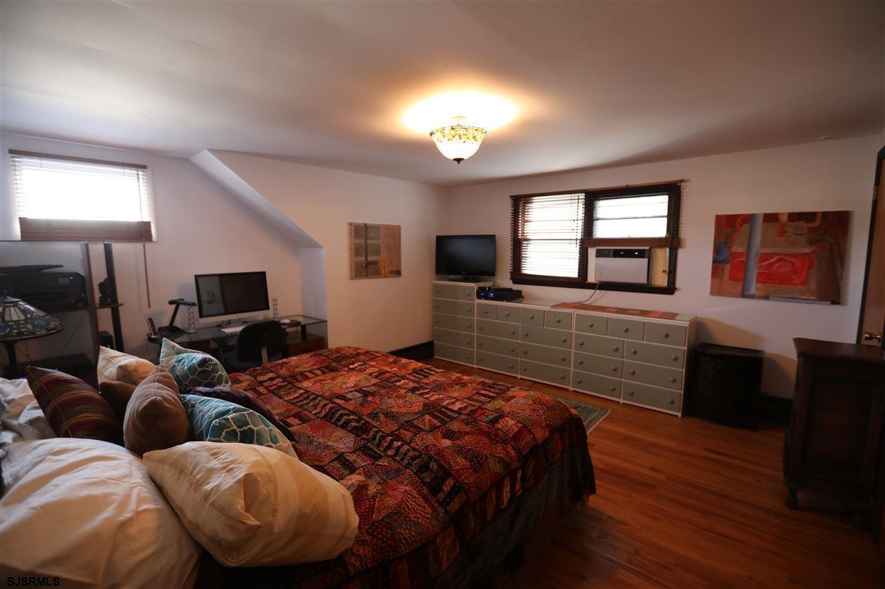 14 S Swarthmore Ave