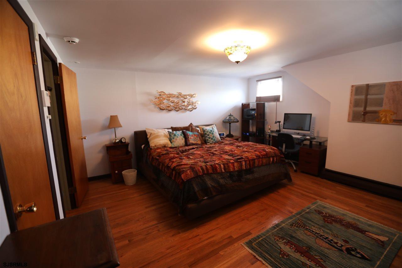 14 S Swarthmore Ave