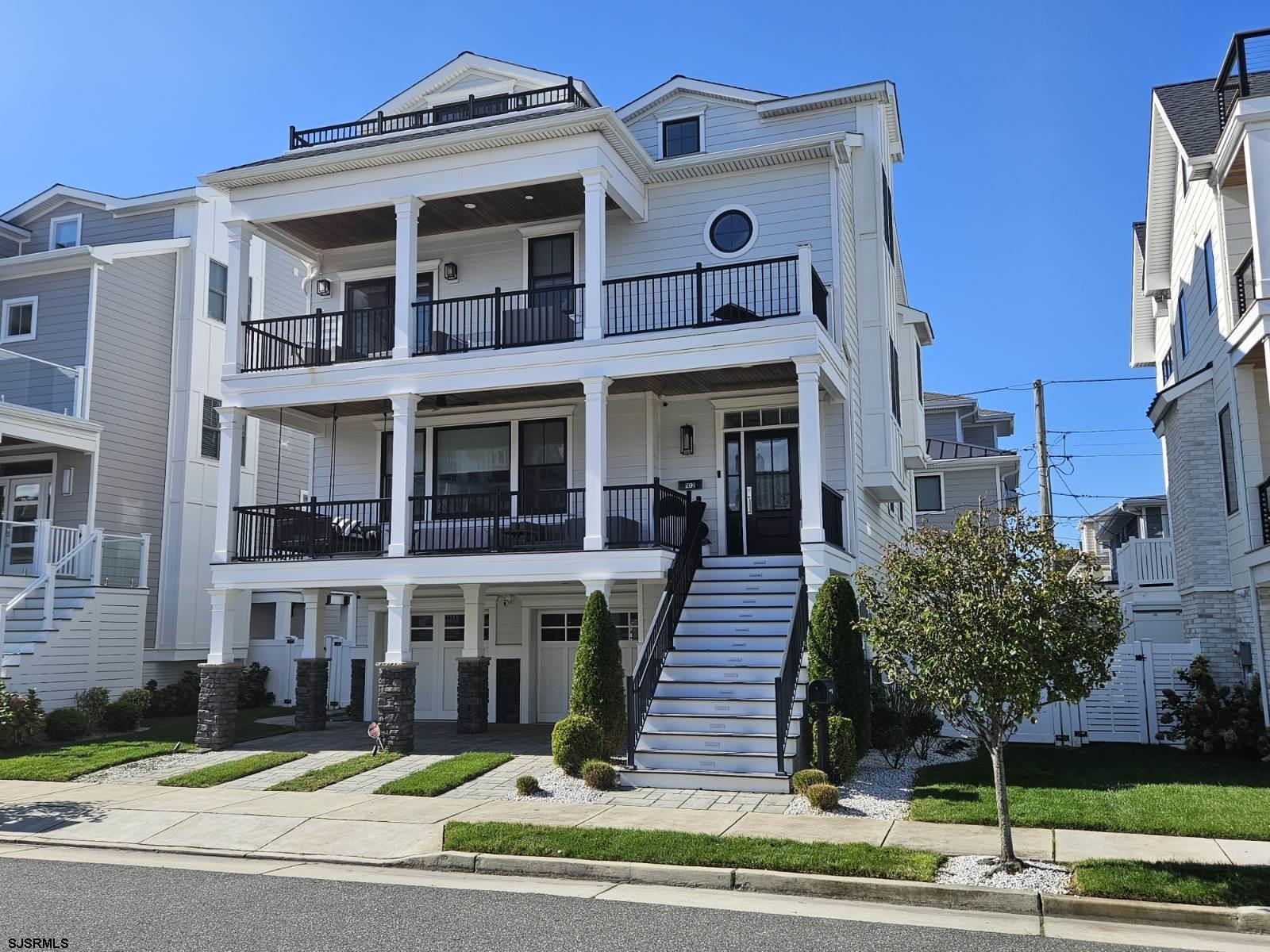 102 S Essex Ave