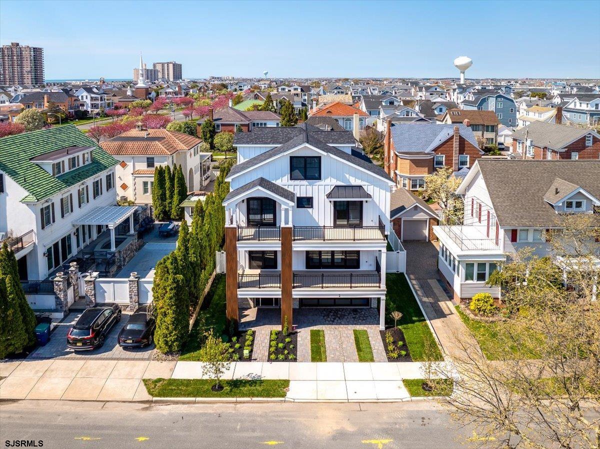 2 N Pembroke Ave