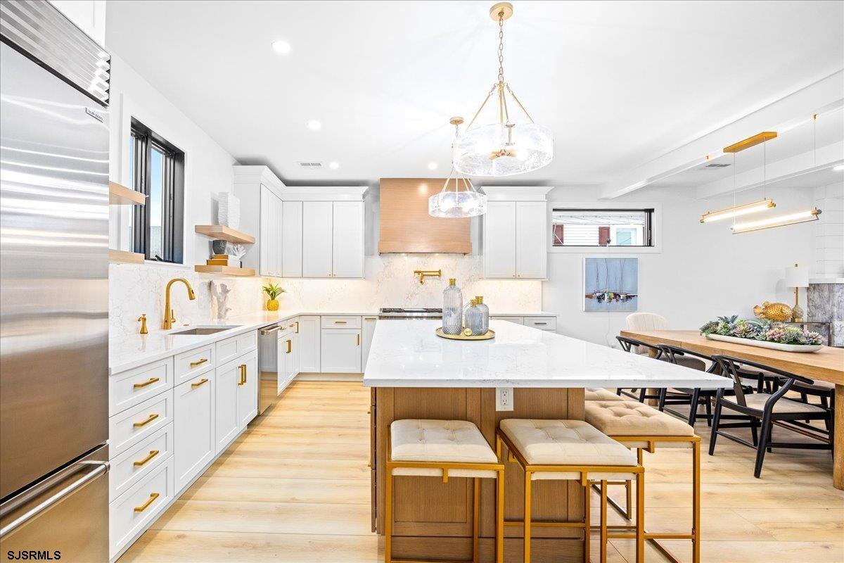 2 N Pembroke Ave