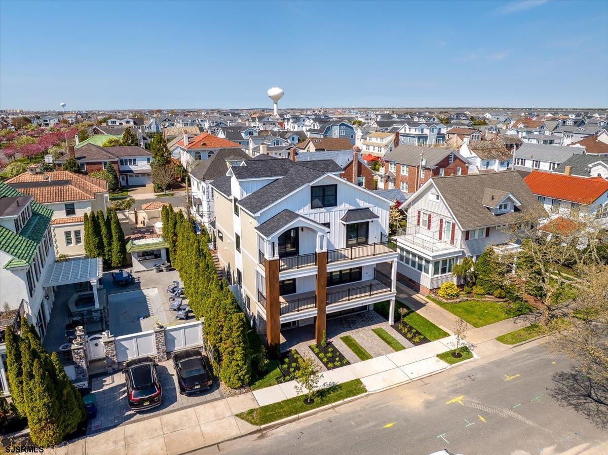 2 N Pembroke Ave