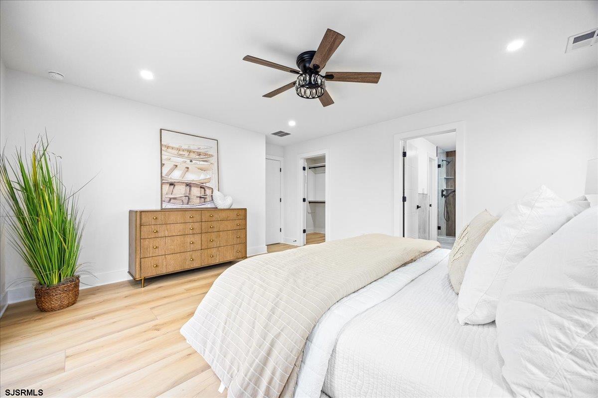 2 N Pembroke Ave