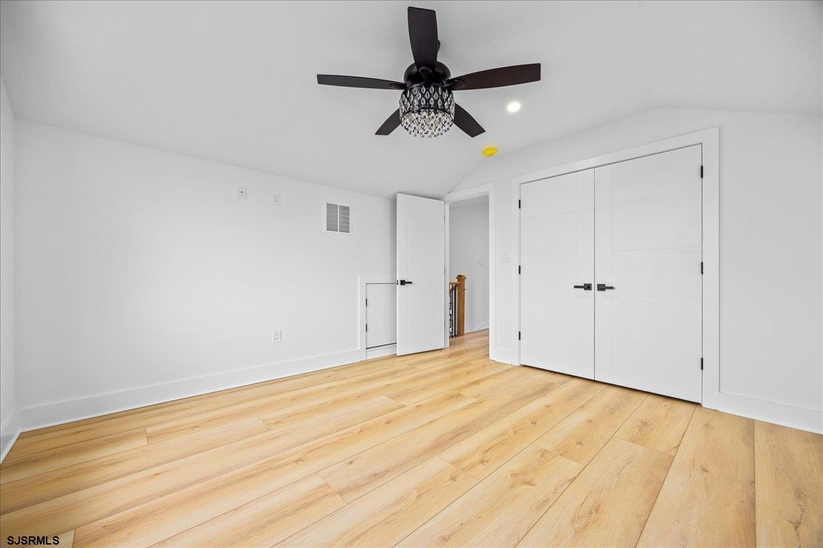 2 N Pembroke Ave