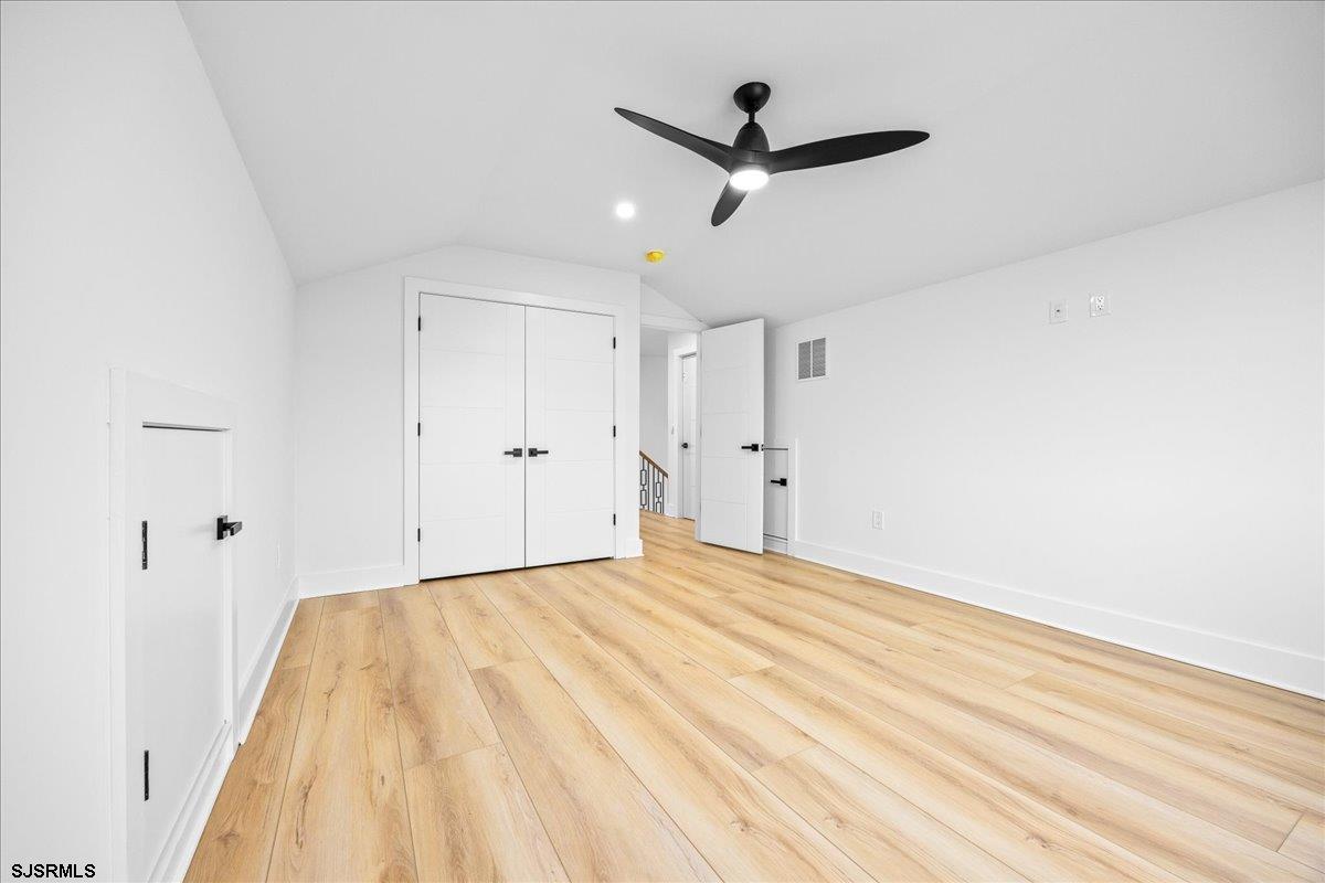 2 N Pembroke Ave