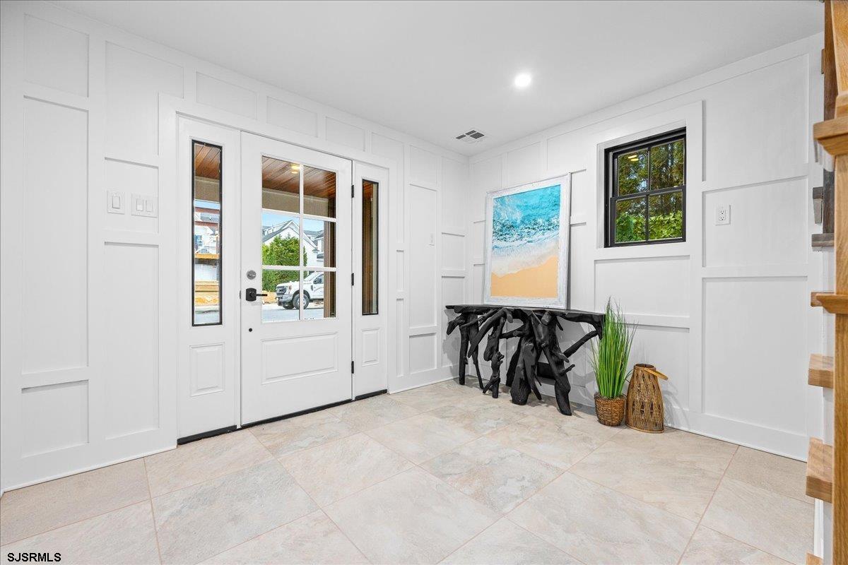 2 N Pembroke Ave