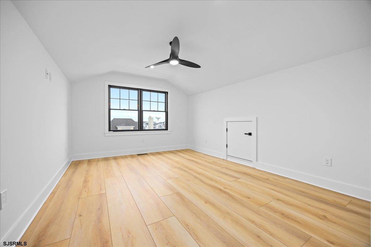 2 N Pembroke Ave