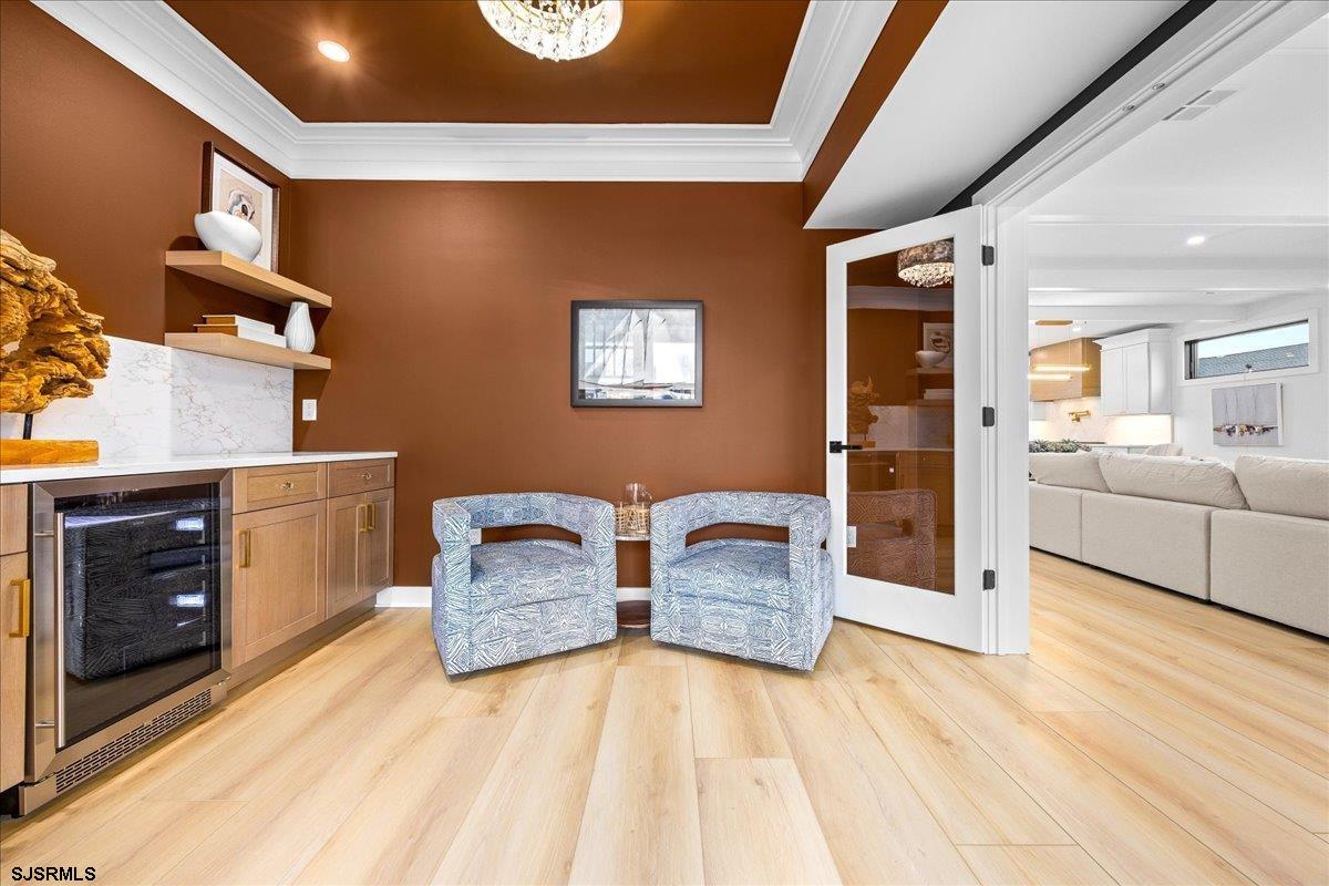 2 N Pembroke Ave