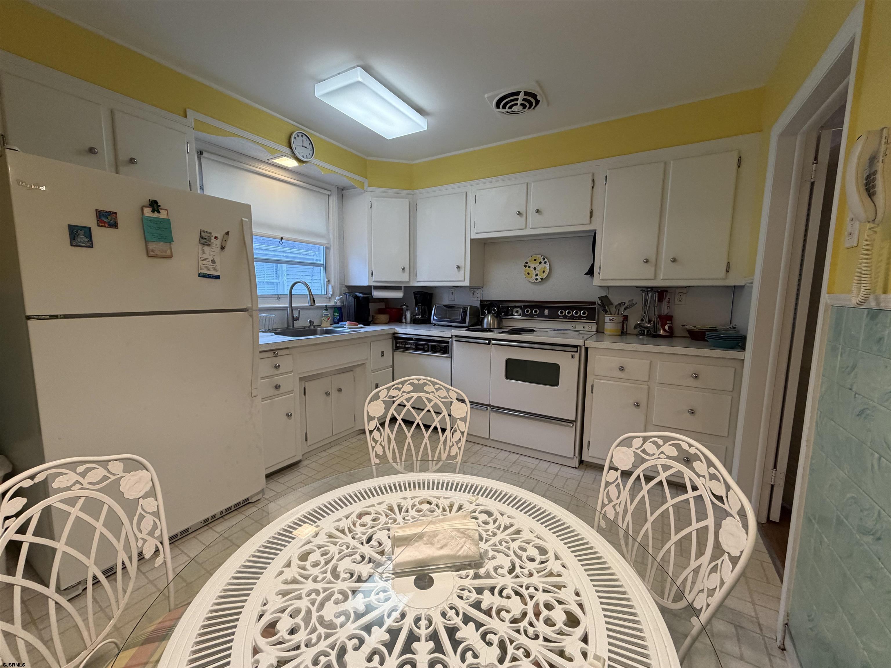 33 N Gladstone Ave