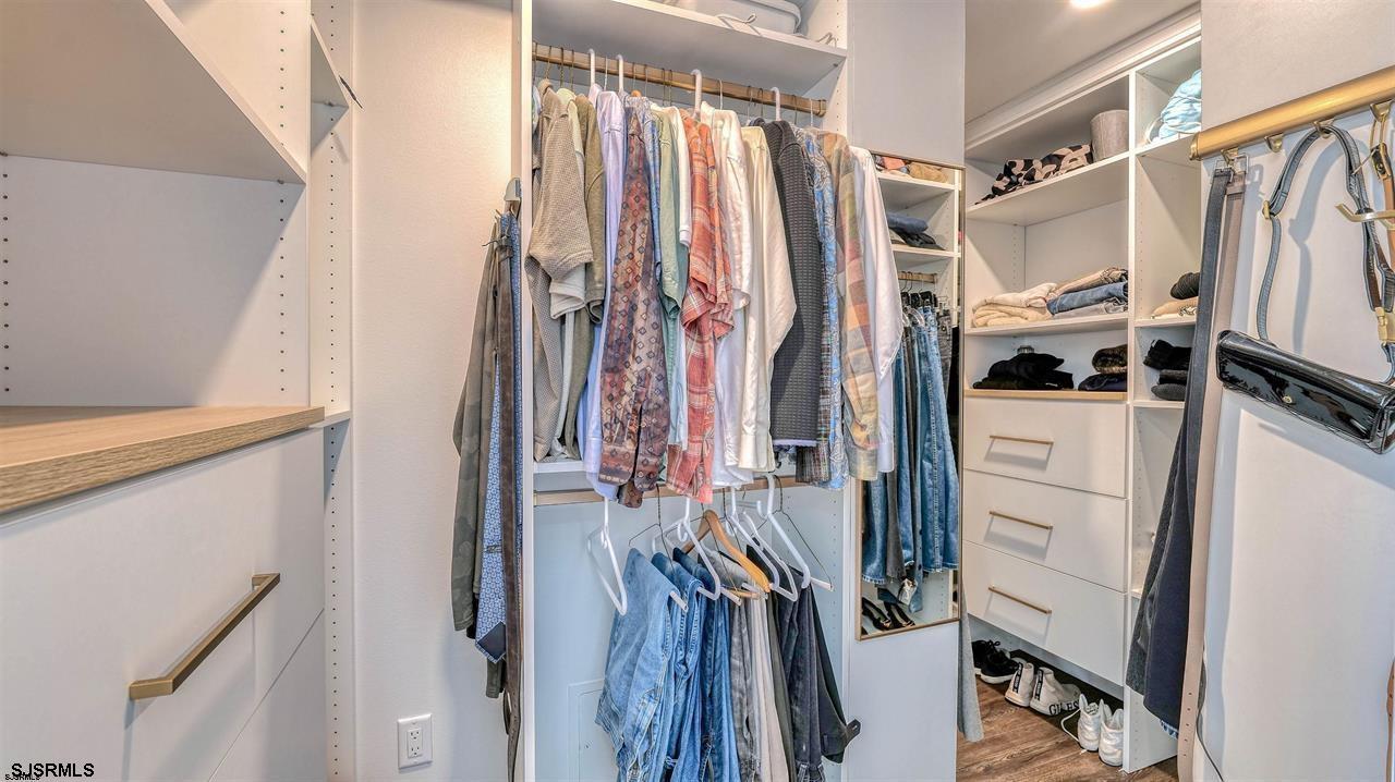 5000 Boardwalk Unit: 303