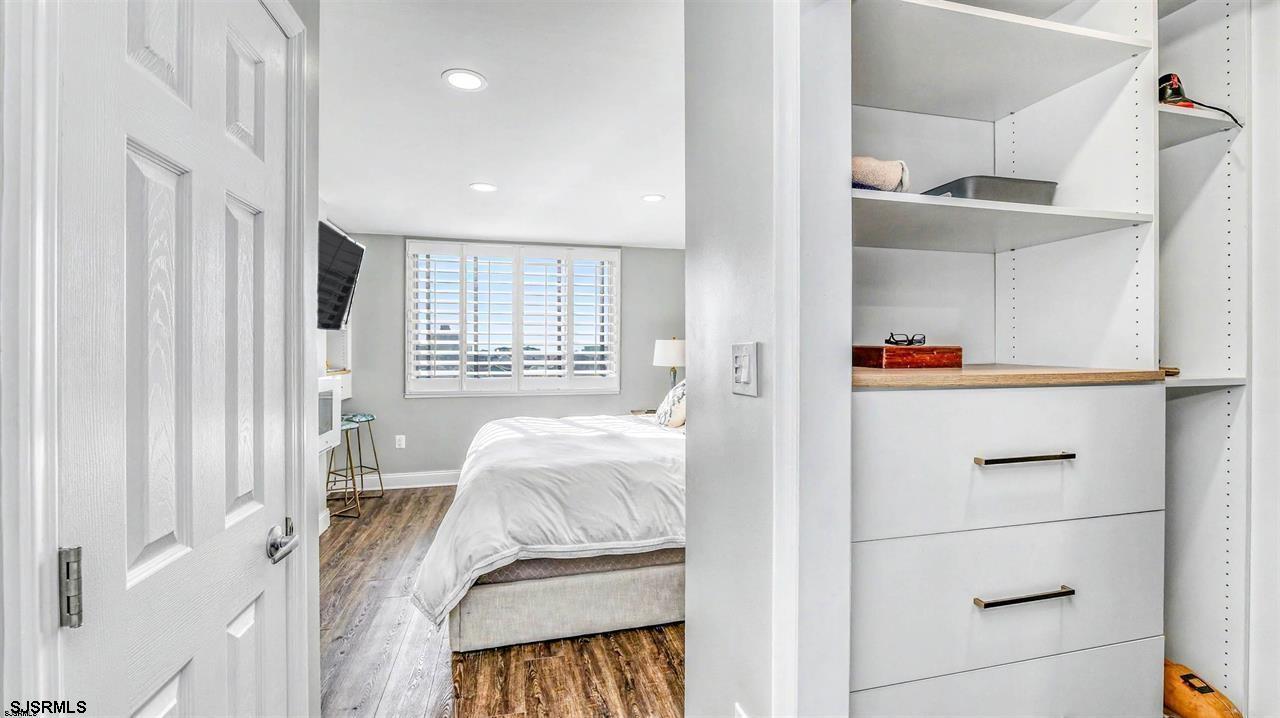 5000 Boardwalk Unit: 303