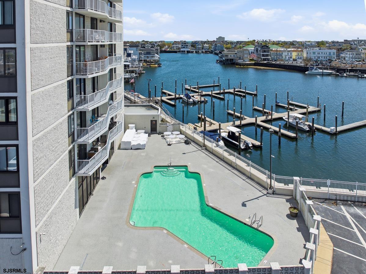 236 N Derby Ave Unit: 1407