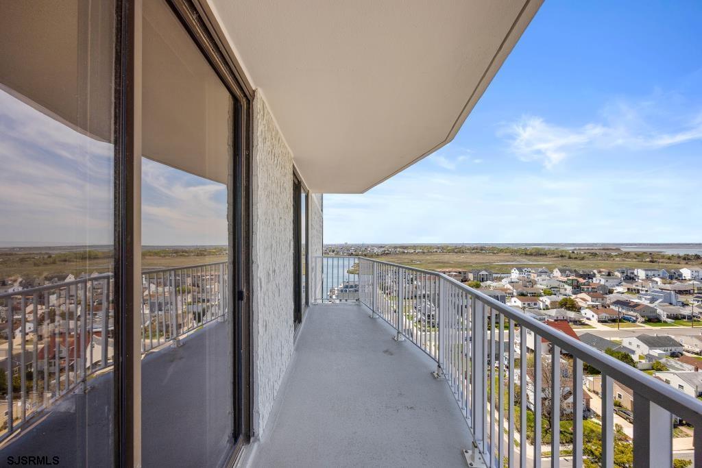 236 N Derby Ave Unit: 1407