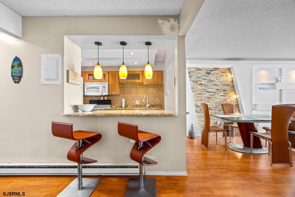 236 N Derby Ave Unit: 1407