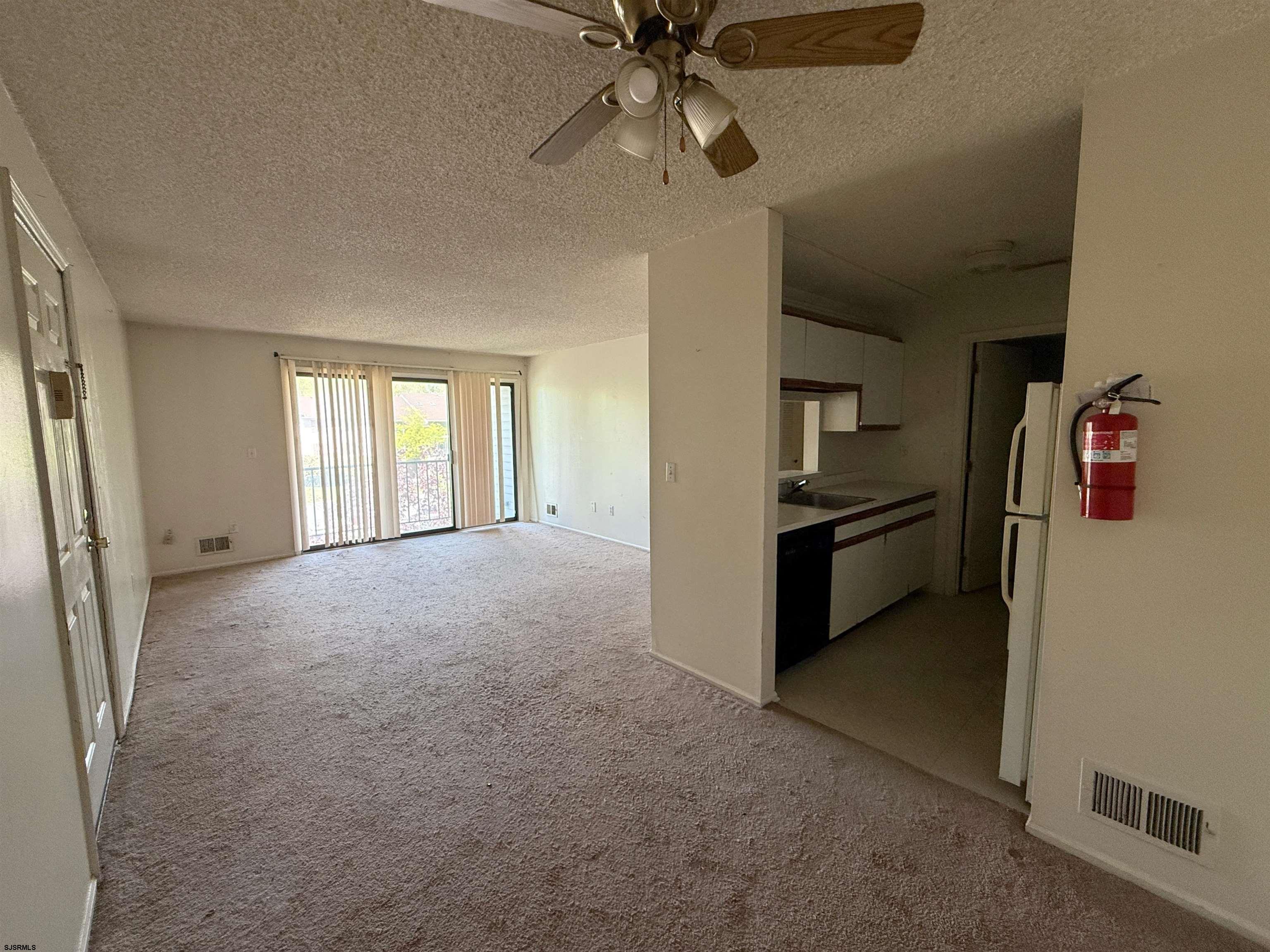 81 Colonial Ct Unit: 81