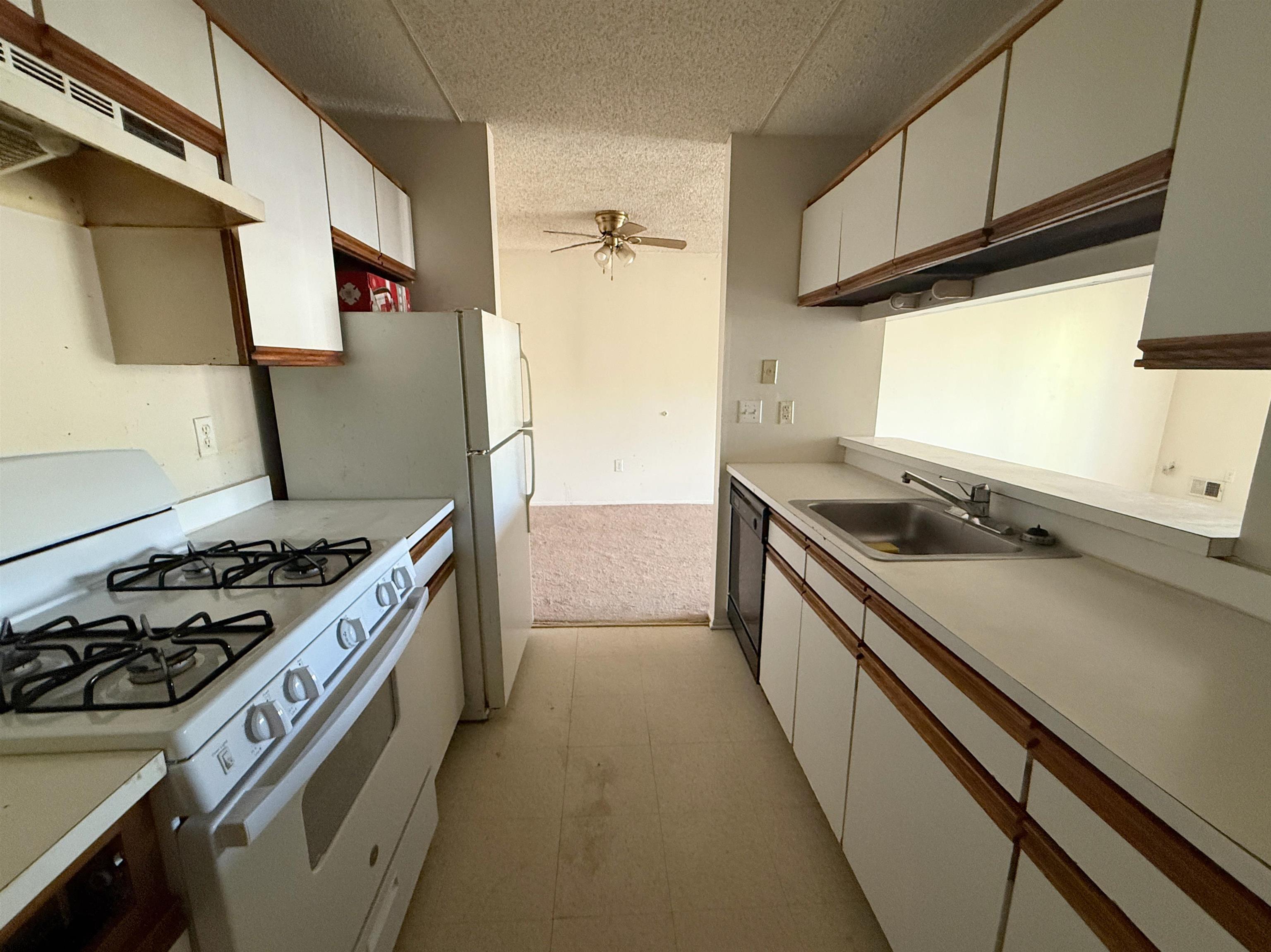 81 Colonial Ct Unit: 81