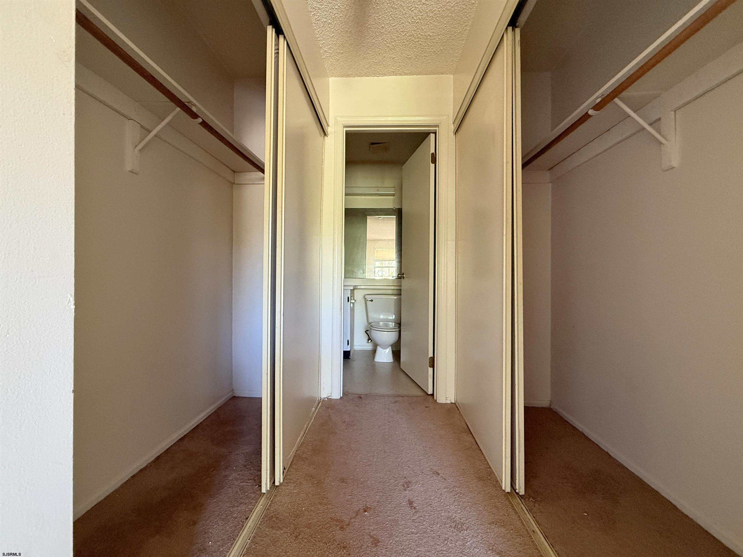 81 Colonial Ct