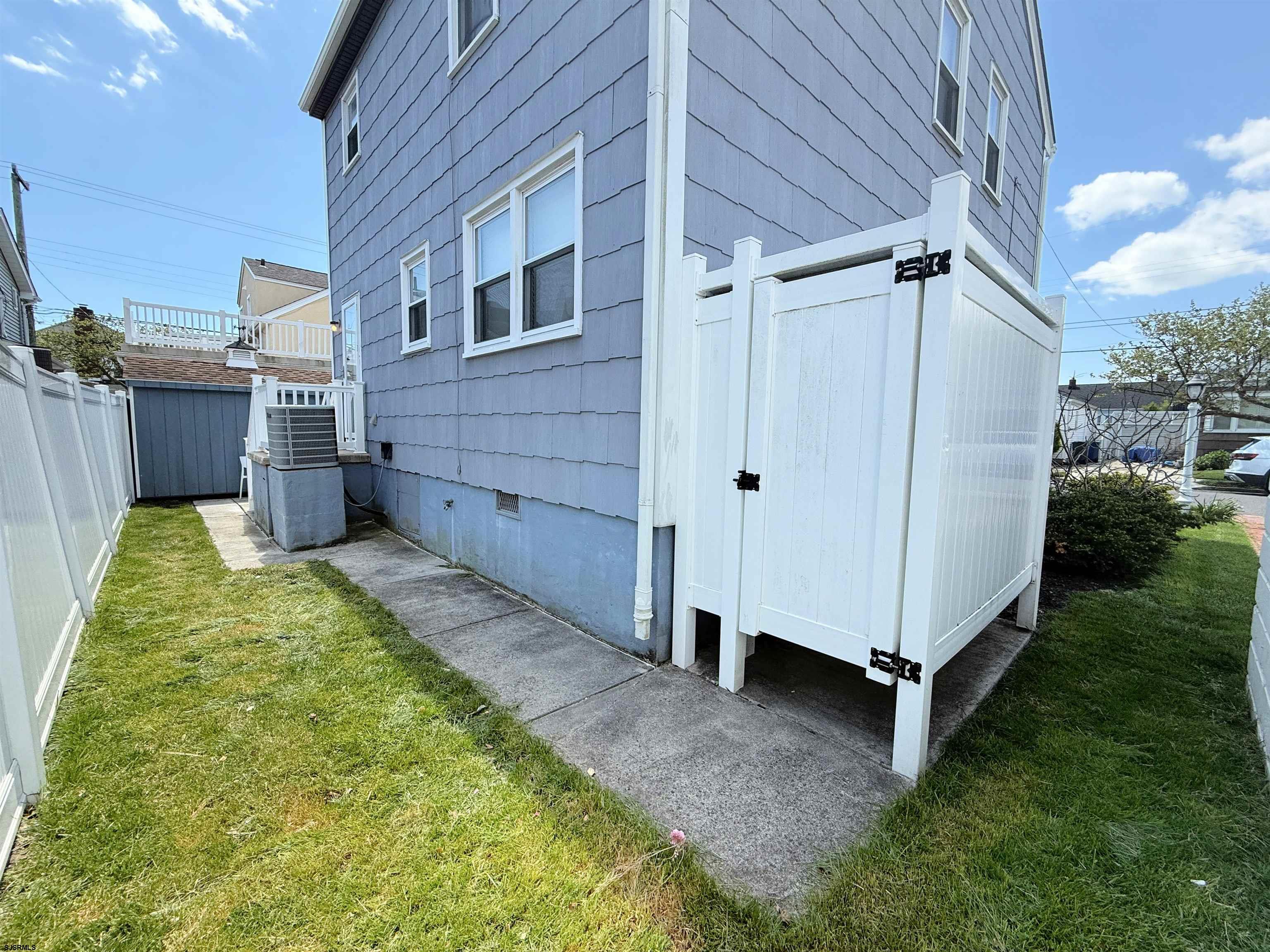 103 N Belmont Ave