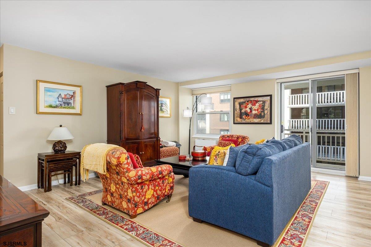 101 S Plaza Unit: 501