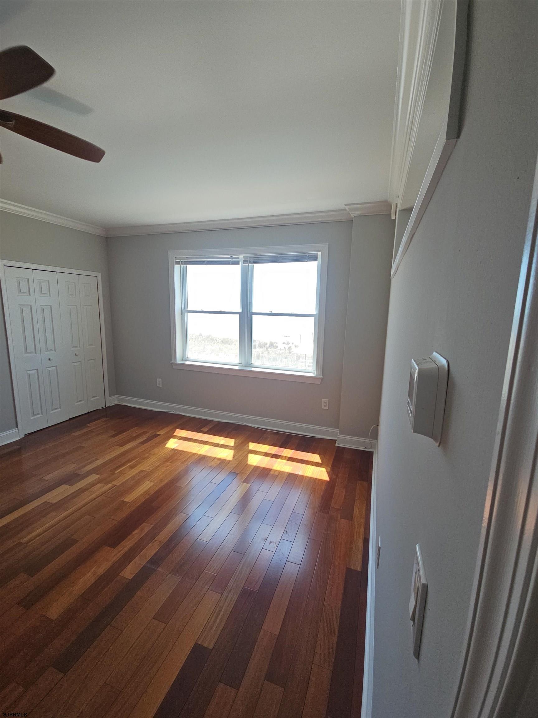 111 S Cambridge Ave