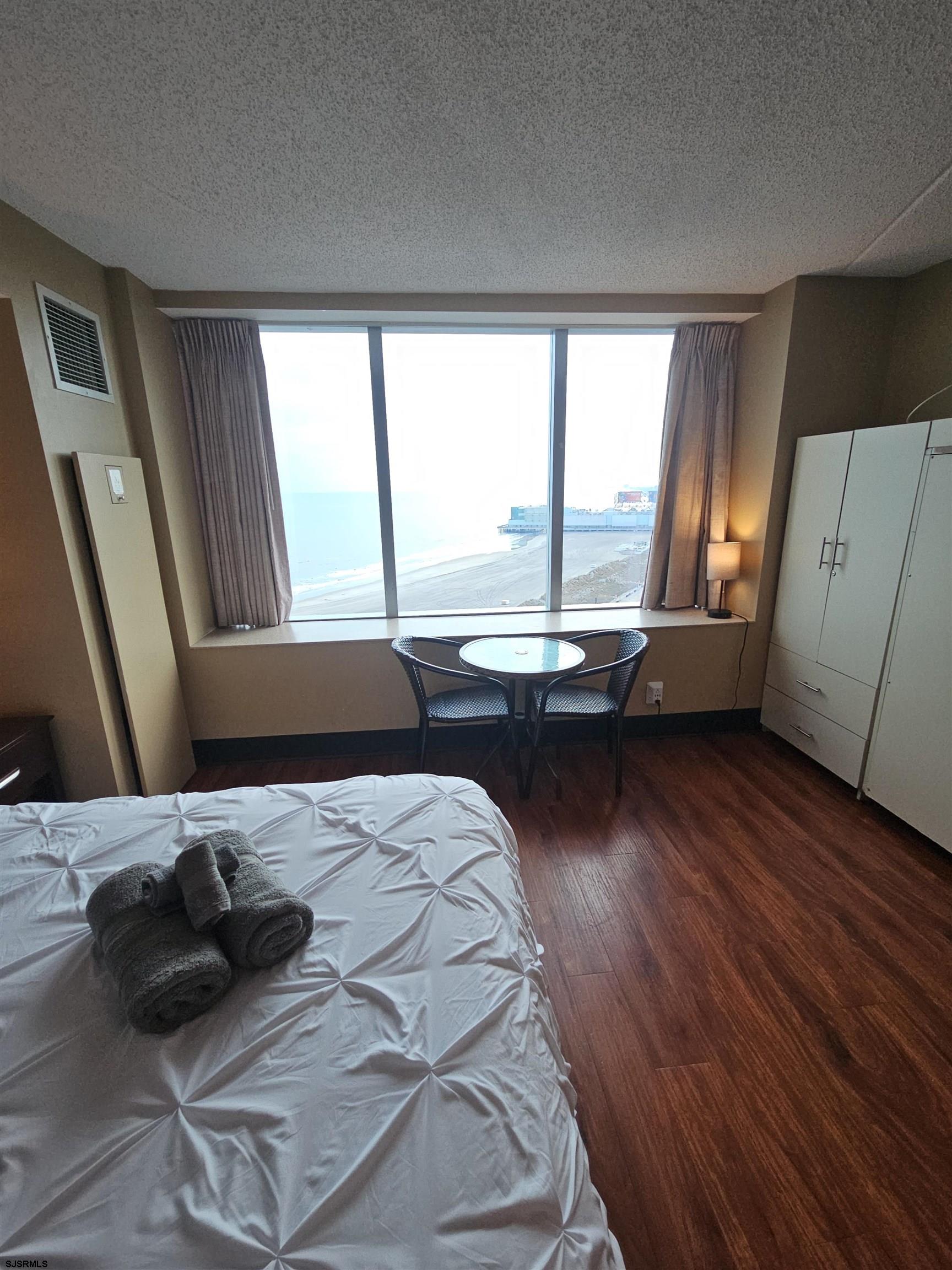 1515 Boardwalk Unit: 2108