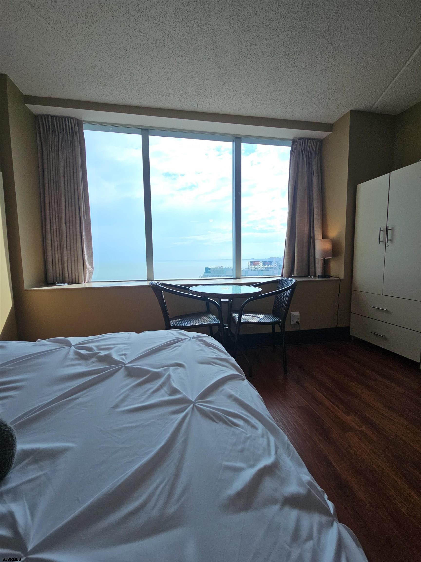 1515 Boardwalk Unit: 2108