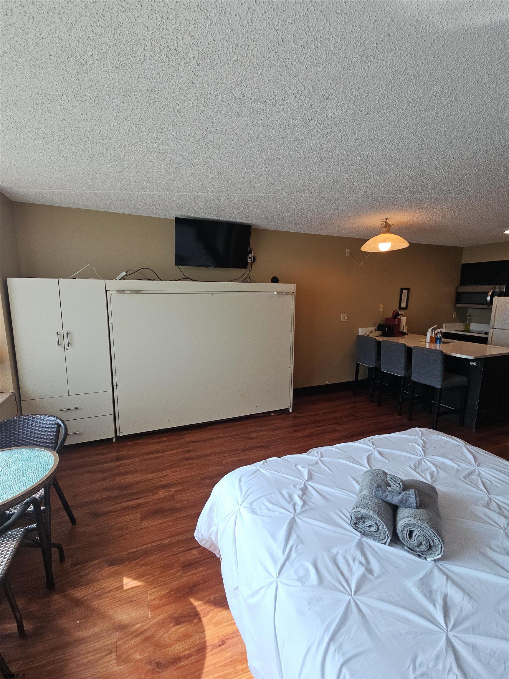 1515 Boardwalk Unit: 2108