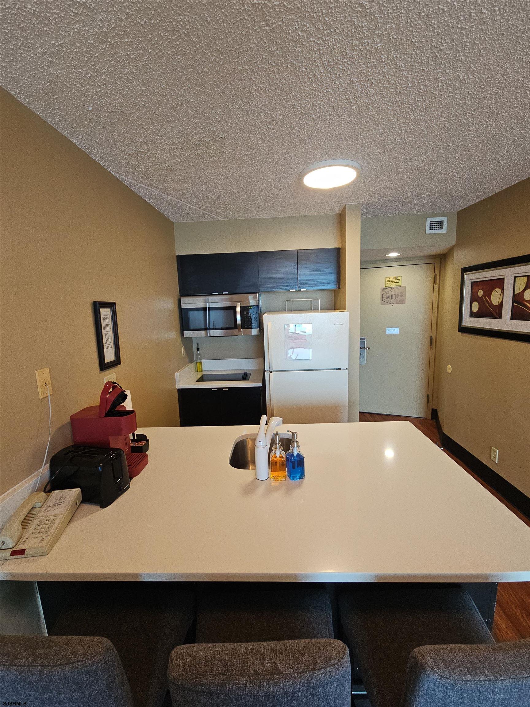 1515 Boardwalk Unit: 2108