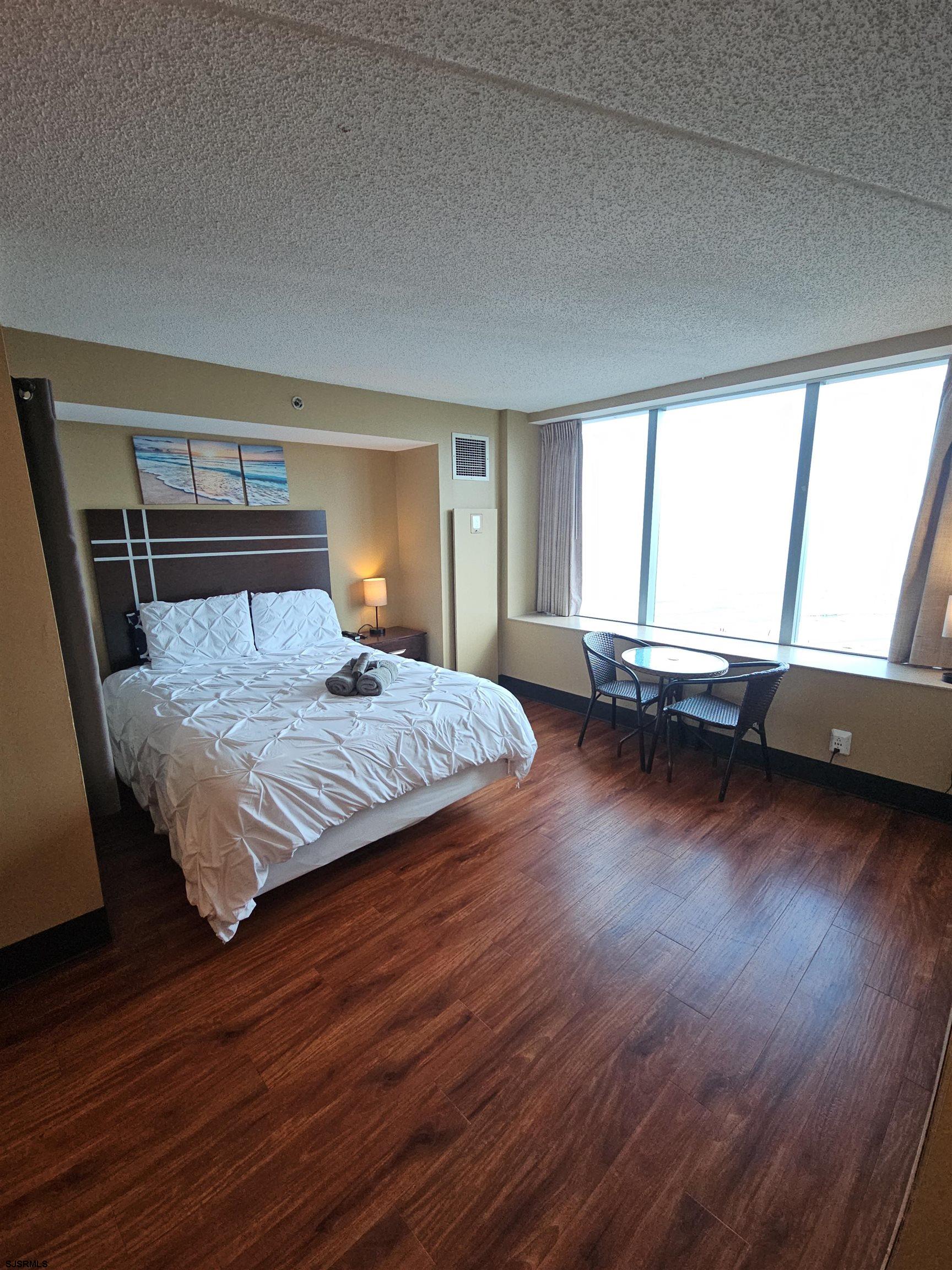 1515 Boardwalk Unit: 2108