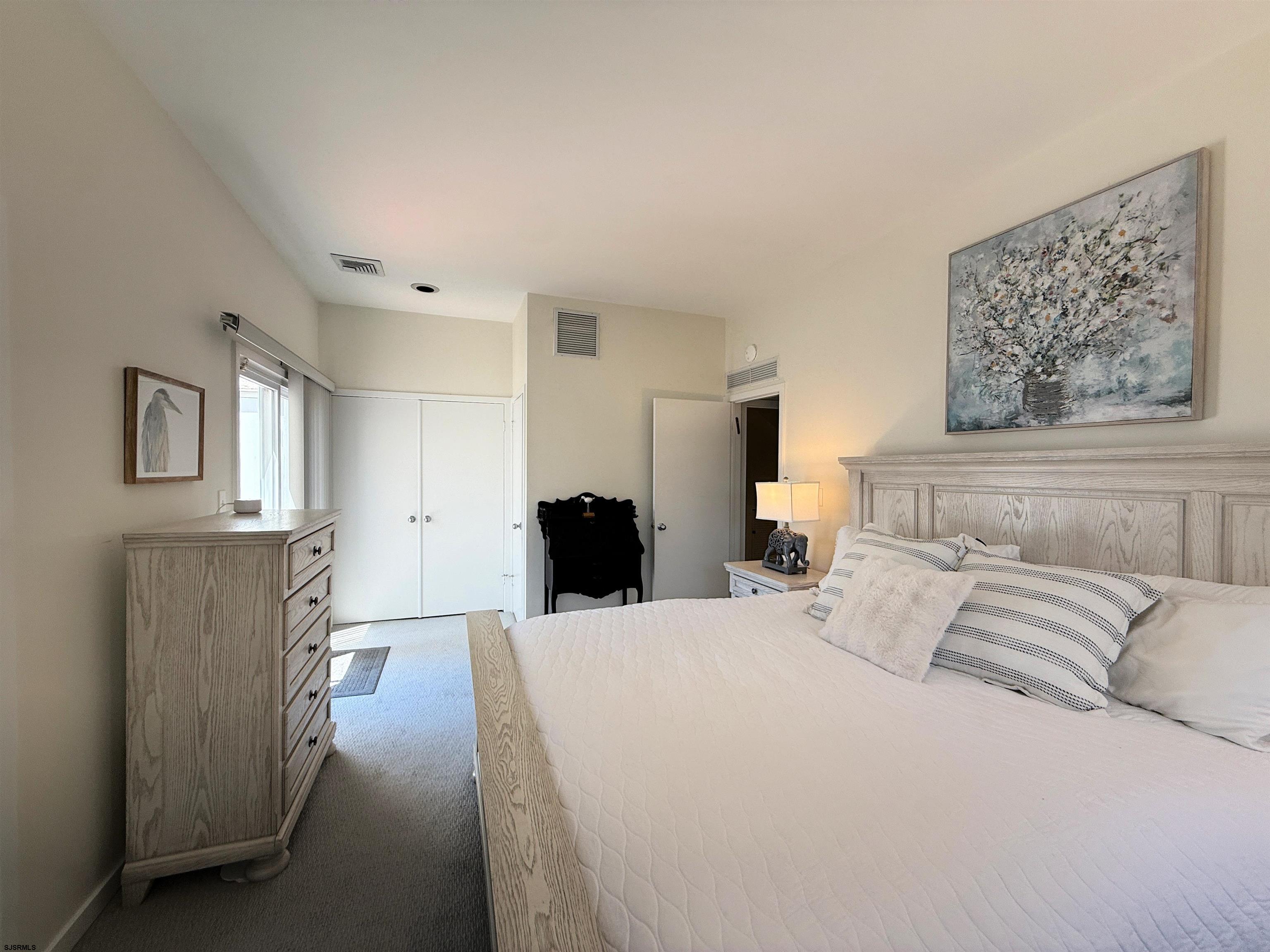 7701 Atlantic Ave