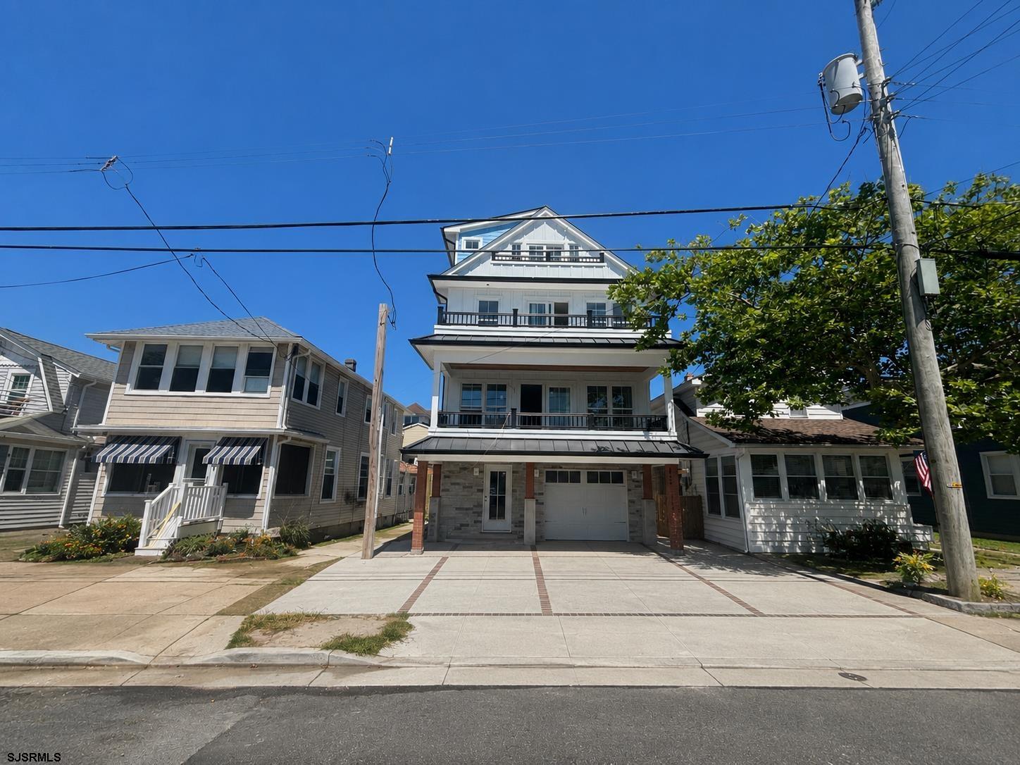 113 N Richards Ave