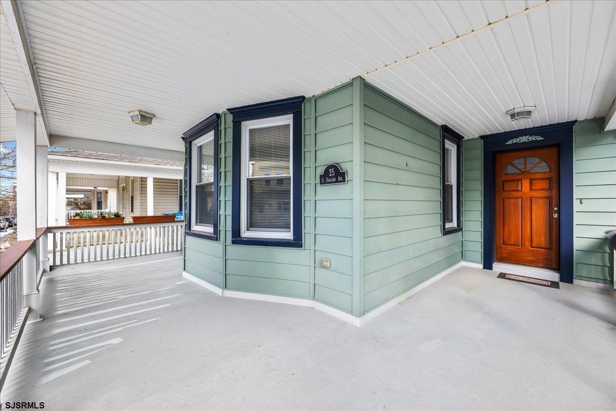 25 S Oakland Ave