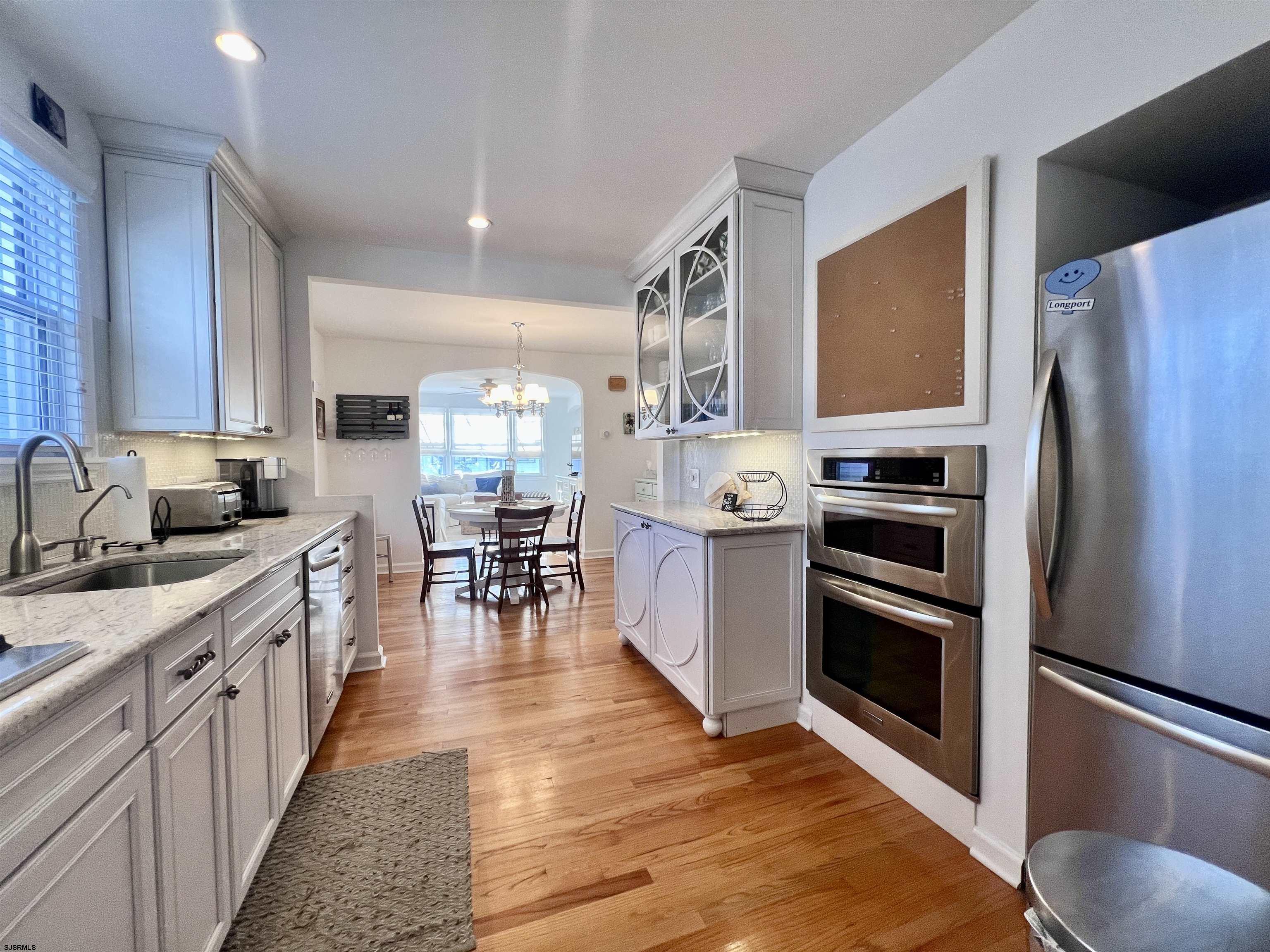 3 N Delavan Ave