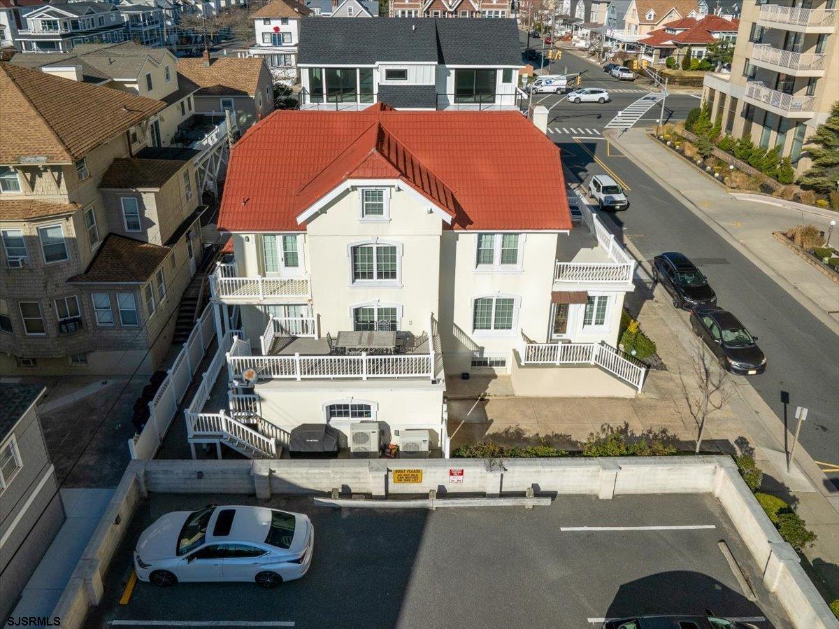 104 S Oakland Ave