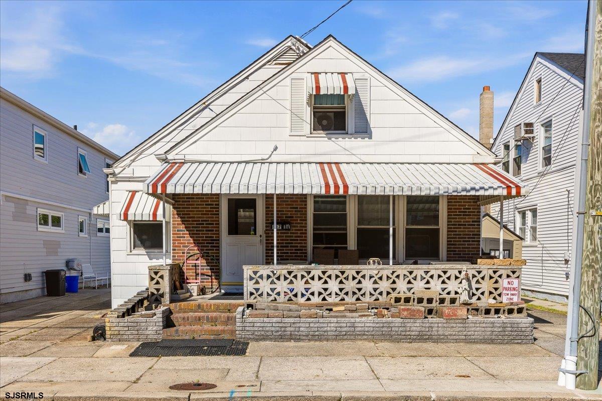 117 N Granville Ave