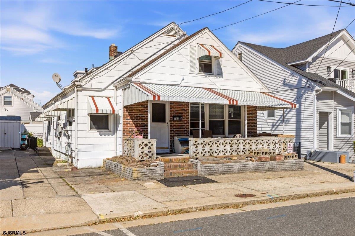 117 N Granville Ave