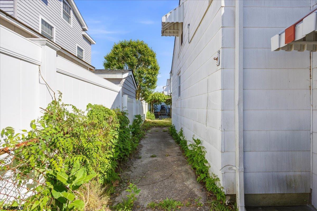 117 N Granville Ave