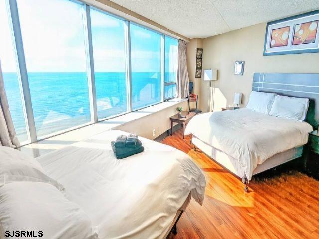 1515 Boardwalk 2406