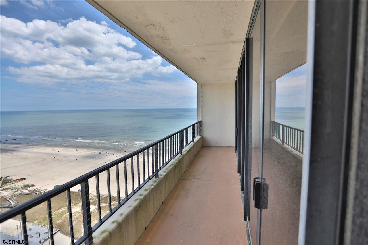 3851 Boardwalk Unit: 2409