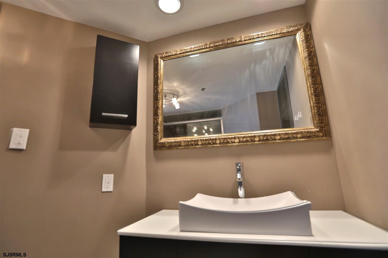 3851 Boardwalk Unit: 2409