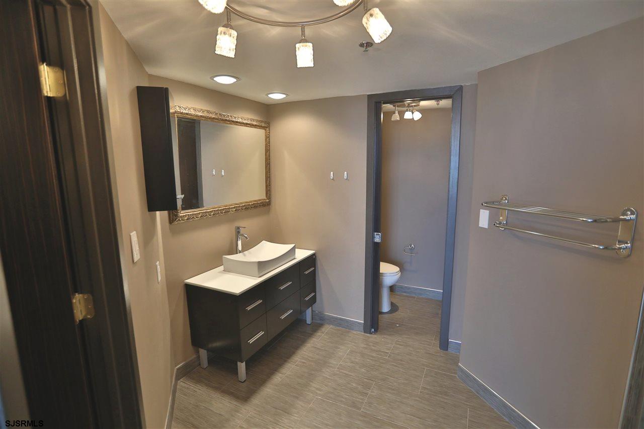 3851 Boardwalk Unit: 2409