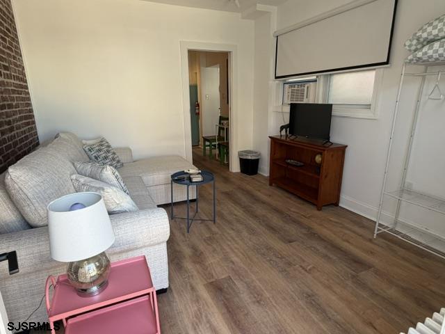 3 S Montpelier Ave