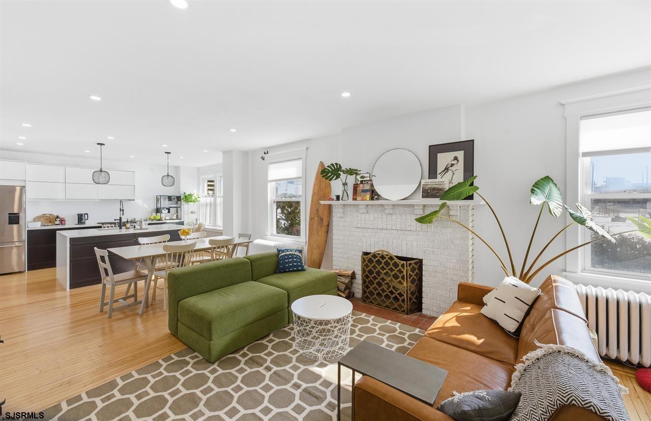 3 S montpelier Ave